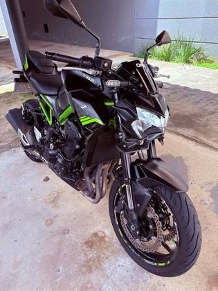 KAWASAKI Z900 