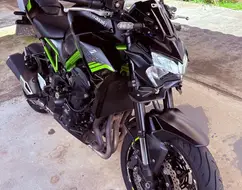 KAWASAKI Z900 KAWASAKI Z900