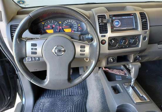 NISSAN-FRONTIER-2012