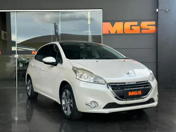 PEUGEOT 208 1.6 GRIFFE 16V FLEX 4P AUTOMÁTICO