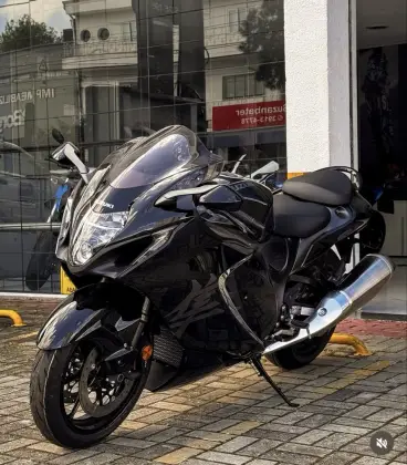 SUZUKI HAYABUSA GSX1300RA 
