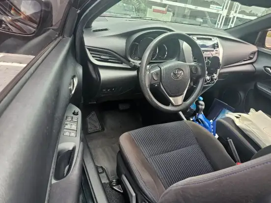 TOYOTA-YARIS-2018