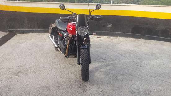 TRIUMPH-STREET TWIN-2020