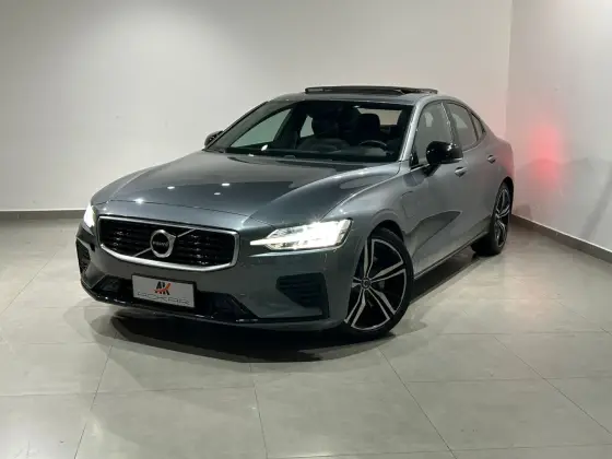 VOLVO S60 2.0 T8 R-DESIGN HÍBRIDO 4P AUTOMÁTICO VOLVO S60 2.0 T8 R-DESIGN HÍBRIDO 4P AUTOMÁTICO