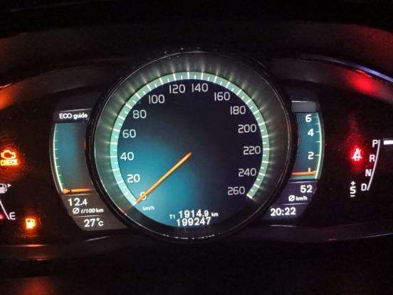 VOLVO-XC70-2007