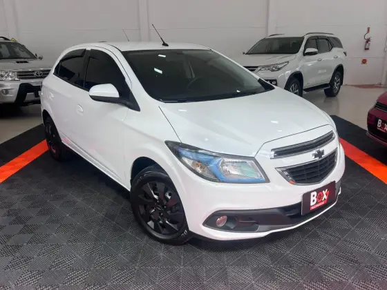 CHEVROLET ONIX 1.4 MPFI LT 8V FLEX 4P MANUAL