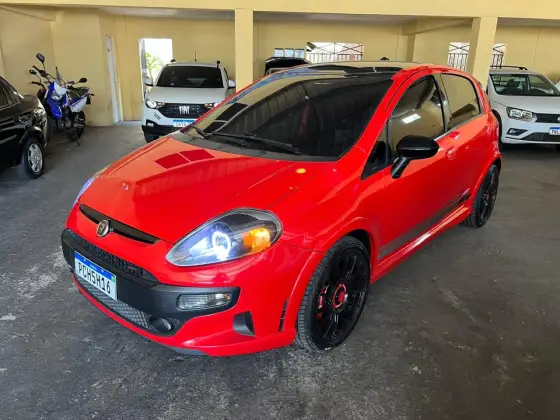 FIAT PUNTO 1.8 SPORTING 16V FLEX 4P MANUAL FIAT PUNTO 1.8 SPORTING 16V FLEX 4P MANUAL