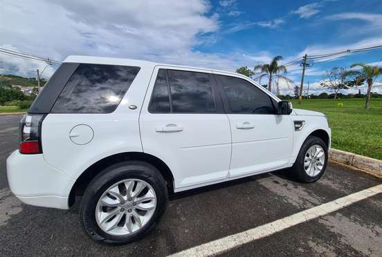 LAND ROVER-FREELANDER 2-2.2 SE SD4 16V TURBO DIESEL 4P AUTOMÁTICO LAND ROVER-FREELANDER 2-2014