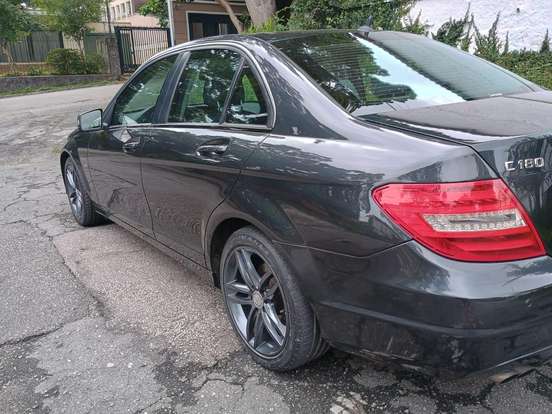 MERCEDES-BENZ-C 180-2011