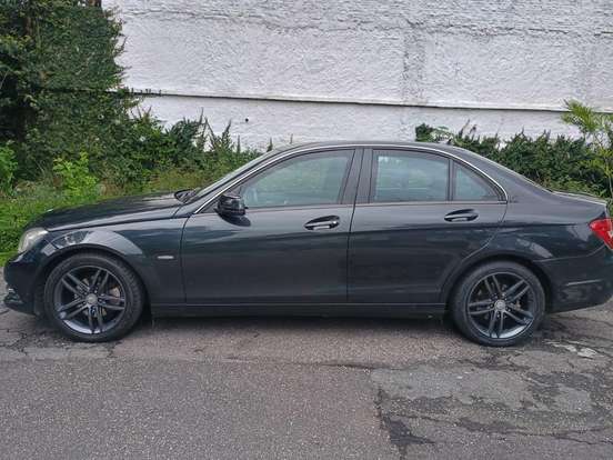 MERCEDES-BENZ-C 180-2011