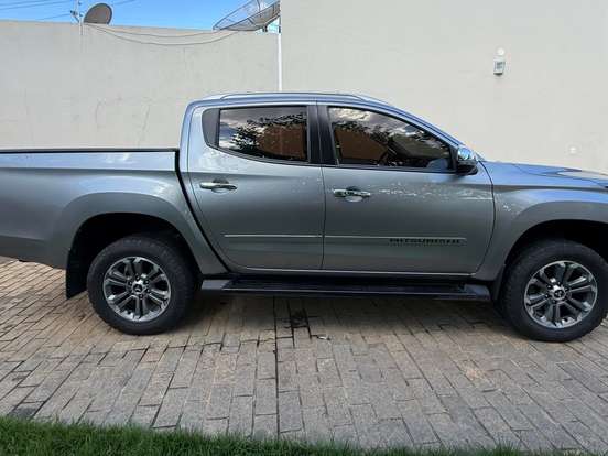 MITSUBISHI-L200 TRITON-2.4 16V TURBO DIESEL SPORT HPE-S CD 4P 4X4 AUTOMÁTICO MITSUBISHI-L200 TRITON-2021