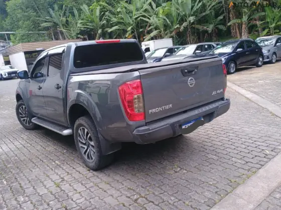 NISSAN FRONTIER 2.3 16V TURBO DIESEL XE CD 4X4 AUTOMÁTICO NISSAN FRONTIER 2.3 16V TURBO DIESEL XE CD 4X4 AUTOMÁTICO