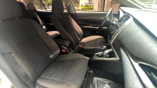TOYOTA-YARIS-2020