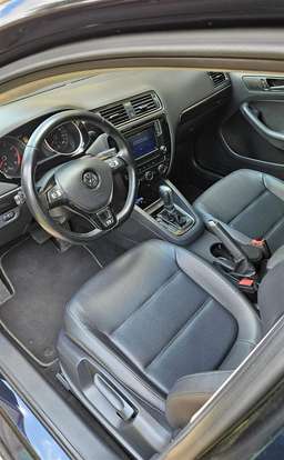 VOLKSWAGEN-JETTA-2015