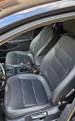 VOLKSWAGEN-JETTA-2015