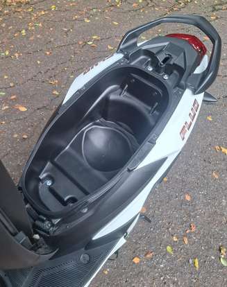 YAMAHA-FLUO 125 ABS-2024