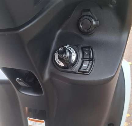 YAMAHA-FLUO 125 ABS-2024