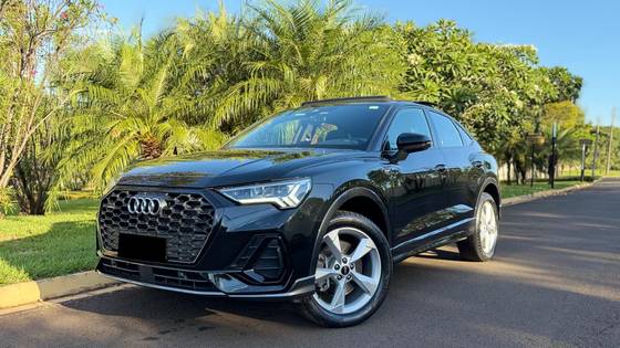 AUDI Q3 2.0 40 TFSI GASOLINA SPORTBACK PERFORMANCE BLACK QUATTRO TIPTRONIC