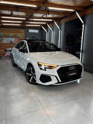 Audi A3 2.0 40 Tfsi Mhev Sedan Performance Black S-Tronic
