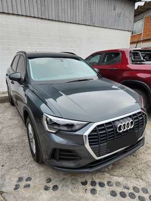 AUDI-Q3-2021