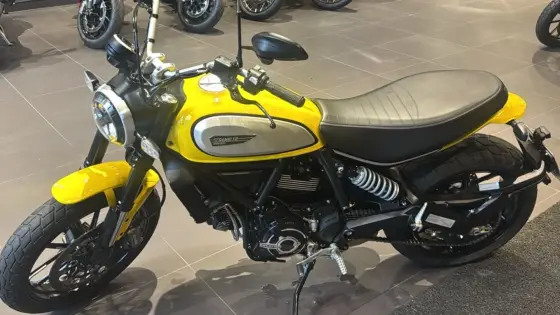 DUCATI SCRAMBLER ICON 