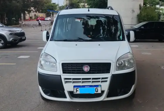 FIAT DOBLÒ 1.4 MPI ATTRACTIVE 8V FLEX 4P MANUAL FIAT DOBLÒ 1.4 MPI ATTRACTIVE 8V FLEX 4P MANUAL