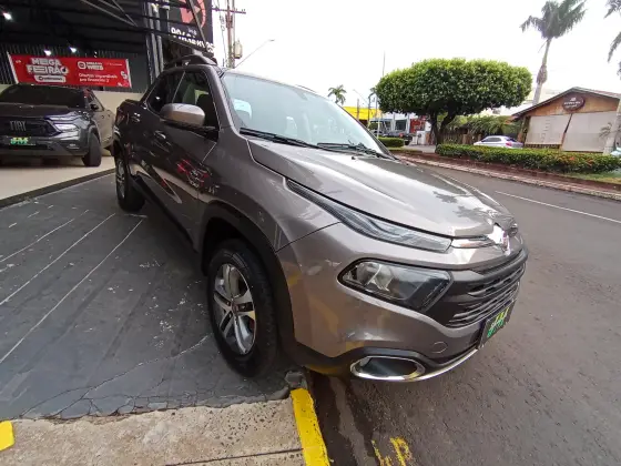 FIAT TORO 2.0 16V TURBO DIESEL FREEDOM 4WD AT9