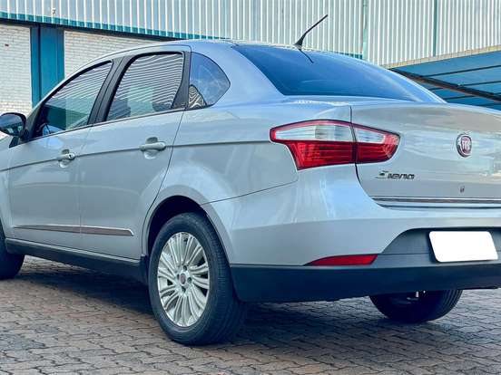 FIAT-SIENA-1.6 MPI ESSENCE 16V FLEX 4P MANUAL FIAT-SIENA-2013