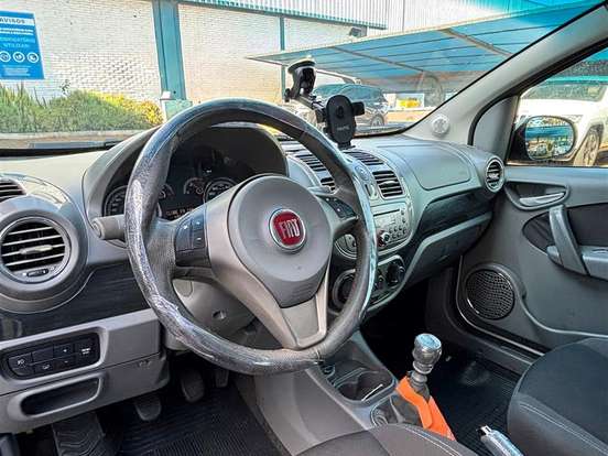 FIAT-SIENA-1.6 MPI ESSENCE 16V FLEX 4P MANUAL FIAT-SIENA-2013