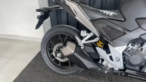 HONDA-CB 300F TWISTER CBS-2026