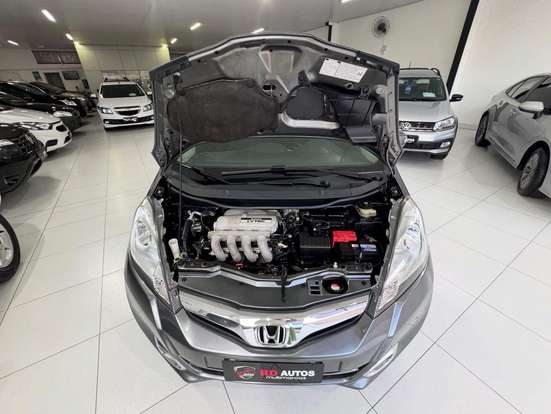 HONDA-FIT-2012