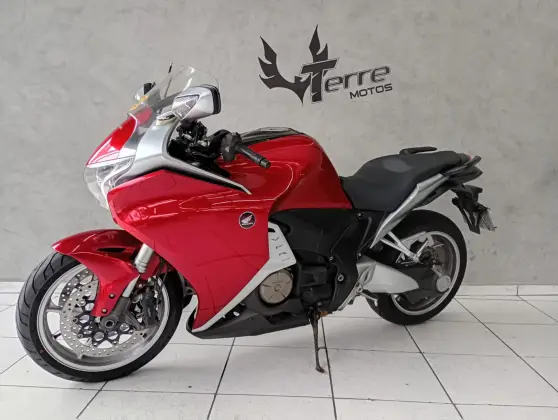 HONDA VFR 1200F 
