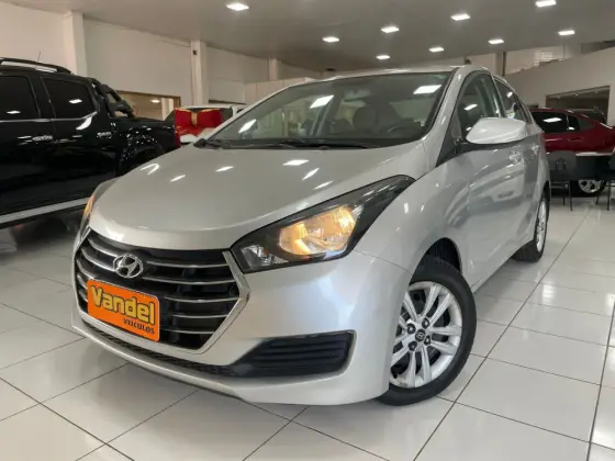 HYUNDAI HB20S 1.6 COMFORT PLUS 16V FLEX 4P AUTOMÁTICO HYUNDAI HB20S 1.6 COMFORT PLUS 16V FLEX 4P AUTOMÁTICO