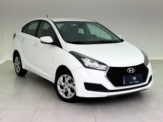 HYUNDAI HB20S 1.6 COMFORT PLUS 16V FLEX 4P AUTOMÁTICO