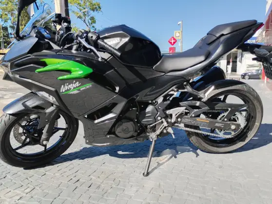 KAWASAKI NINJA 500 