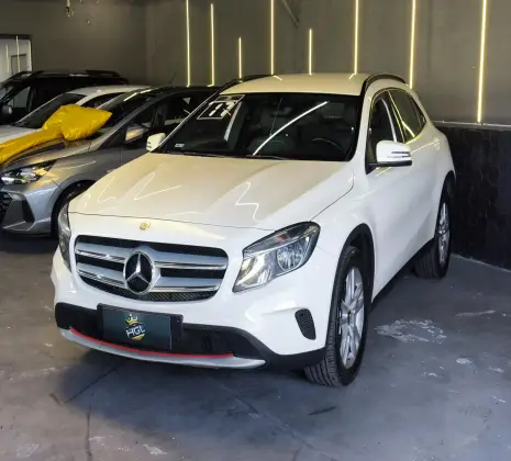 MERCEDES-BENZ GLA 200 1.6 CGI STYLE 16V TURBO FLEX 4P AUTOMÁTICO