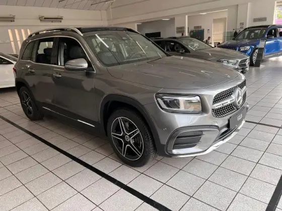 MERCEDES-BENZ GLB 220 2.0 MHEV AMG LINE 4MATIC 8G-DCT MERCEDES-BENZ GLB 220 2.0 MHEV AMG LINE 4MATIC 8G-DCT