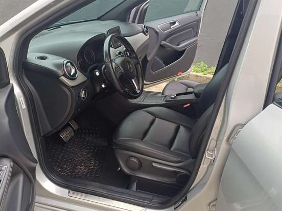 MERCEDES-BENZ-B 200-1.6 SPORT TURBO GASOLINA 4P AUTOMÁTICO MERCEDES-BENZ-B 200-2015