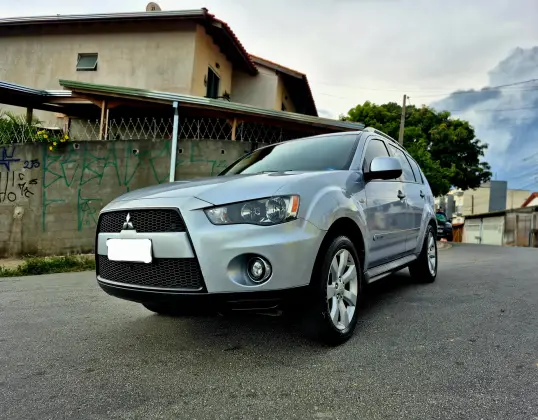 MITSUBISHI OUTLANDER 2.0 16V GASOLINA 4P AUTOMÁTICO
