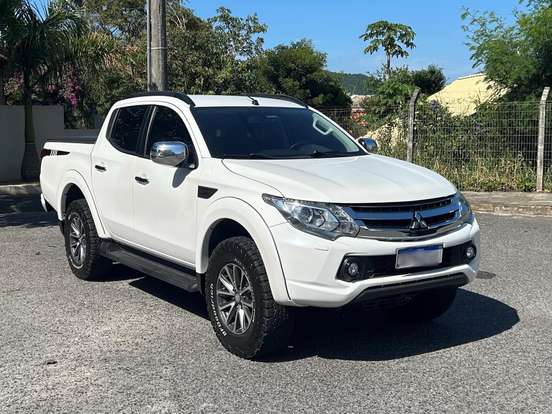 MITSUBISHI-L200 TRITON-2.4 16V TURBO DIESEL SPORT HPE-S CD 4P 4X4 AUTOMÁTICO MITSUBISHI-L200 TRITON-2019