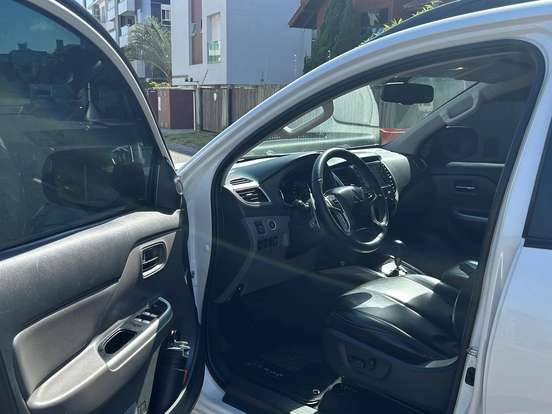 MITSUBISHI-L200 TRITON-2.4 16V TURBO DIESEL SPORT HPE-S CD 4P 4X4 AUTOMÁTICO MITSUBISHI-L200 TRITON-2019