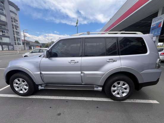 MITSUBISHI-PAJERO FULL-3.2 GLS 4X4 16V TURBO INTERCOOLER DIESEL 4P AUTOMÁTICO MITSUBISHI-PAJERO FULL-2008