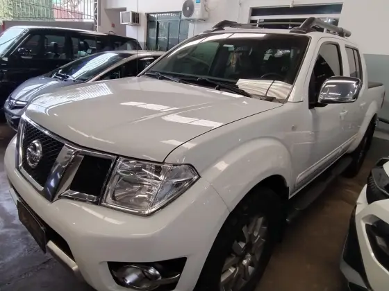 NISSAN FRONTIER 2.5 SL 4X4 CD TURBO ELETRONIC DIESEL 4P AUTOMÁTICO
