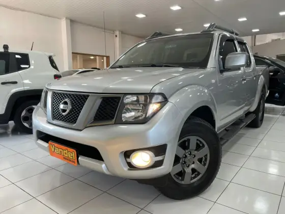 NISSAN FRONTIER 2.5 SV ATTACK 4X4 CD TURBO ELETRONIC DIESEL 4P AUTOMÁTICO