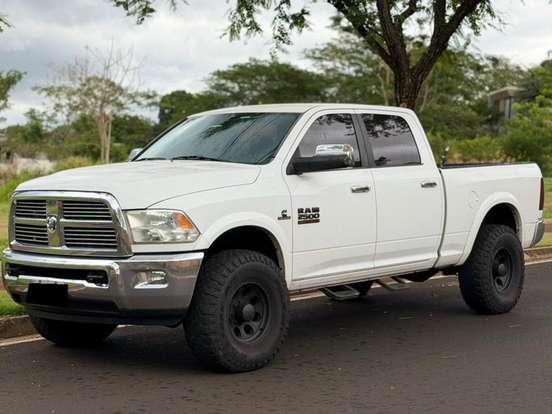 RAM-2500-6.7 LARAMIE 4X4 CD I6 TURBO DIESEL 4P AUTOMÁTICO RAM-2500-2011