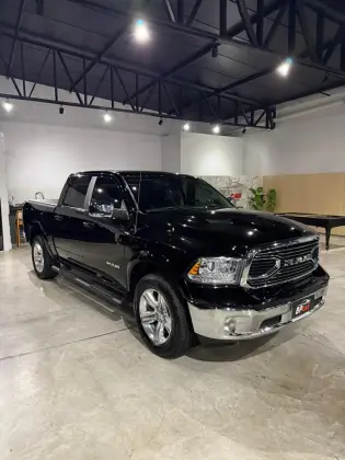 RAM CLASSIC 5.7 V8 GASOLINA LARAMIE CD 4X4 AUTOMÁTICO