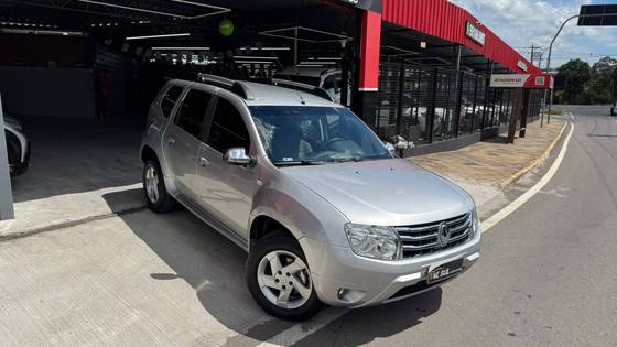 RENAULT DUSTER 2.0 DYNAMIQUE 4X2 16V FLEX 4P AUTOMÁTICO