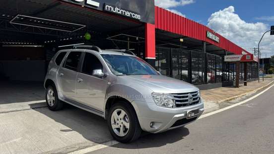 RENAULT-DUSTER-2014
