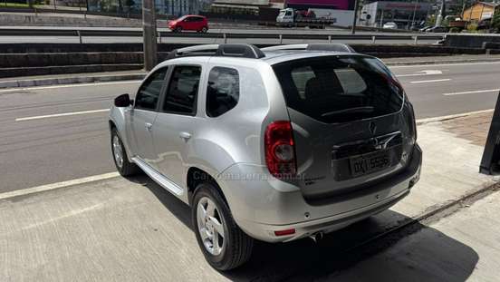RENAULT-DUSTER-2014