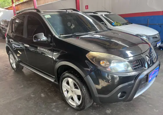 RENAULT SANDERO 1.6 STEPWAY 16V FLEX 4P MANUAL RENAULT SANDERO 1.6 STEPWAY 16V FLEX 4P MANUAL